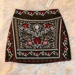 Francesca’s olive embroidered scalloped mini skirt size: Small